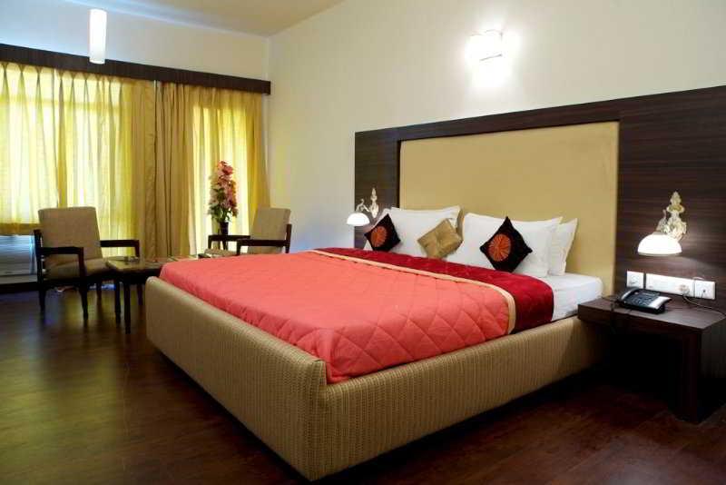 Hotel Mandakini Jaya International Хайдарабад Экстерьер фото