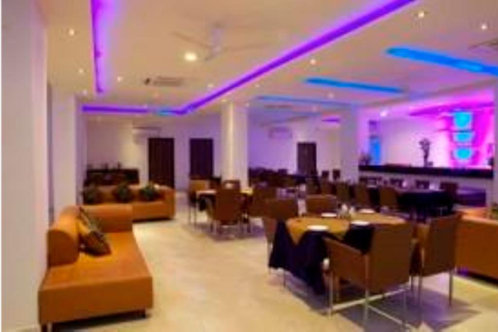 Hotel Mandakini Jaya International Хайдарабад Экстерьер фото